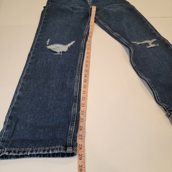 Old Navy Loose High-Rise  Destroyed 90's Straight Jeans Size 18 (33)* NWT! - Picture 7 of 17